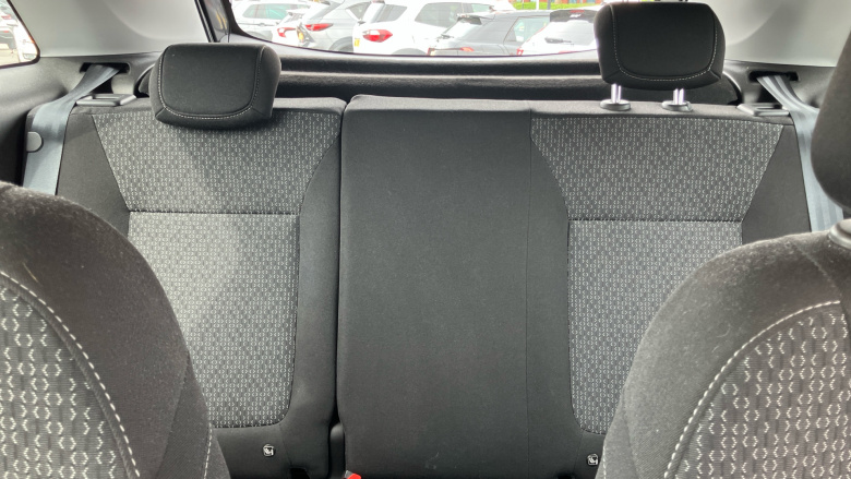 Vauxhall Crossland 1.2 SE 5dr Petrol Hatchback